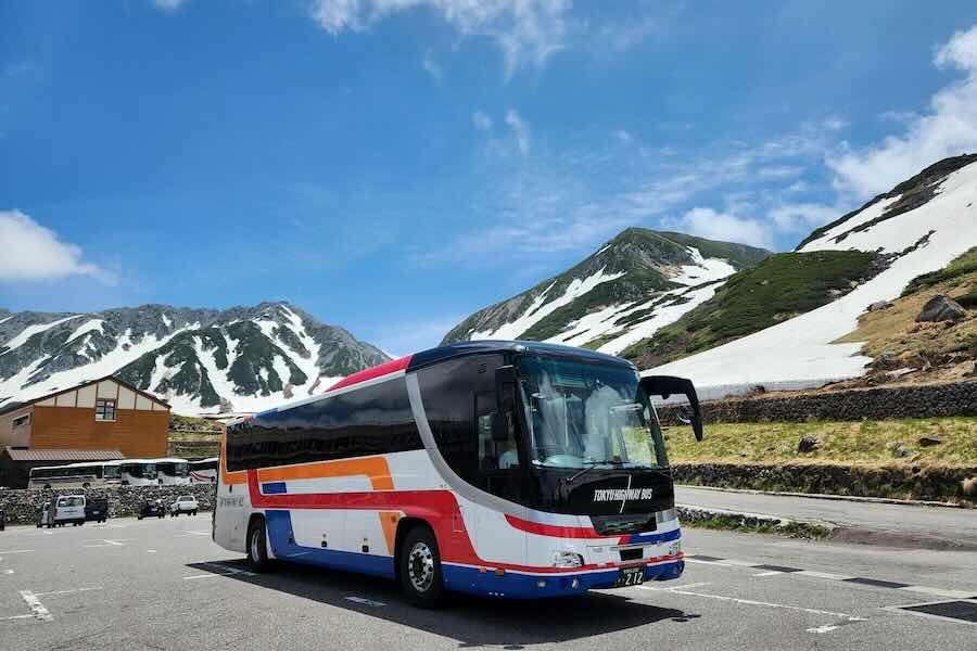 Direct Bus Service Between Tokyo and Murodo Operates During Summer
