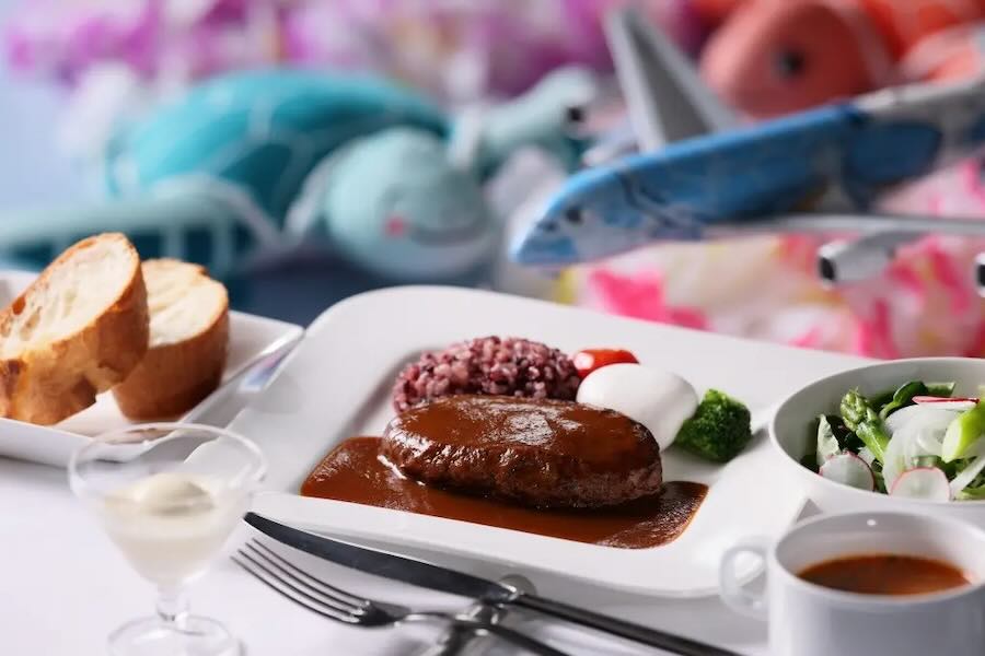 ANA Crown Plaza Hotel Narita Offers Collaboration Menu with FLYING HONU Until July 31