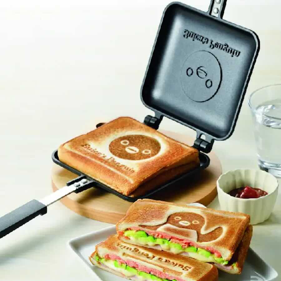 JR East Merchandise Releases Suica Penguin Hot Sandwich Maker on August 27