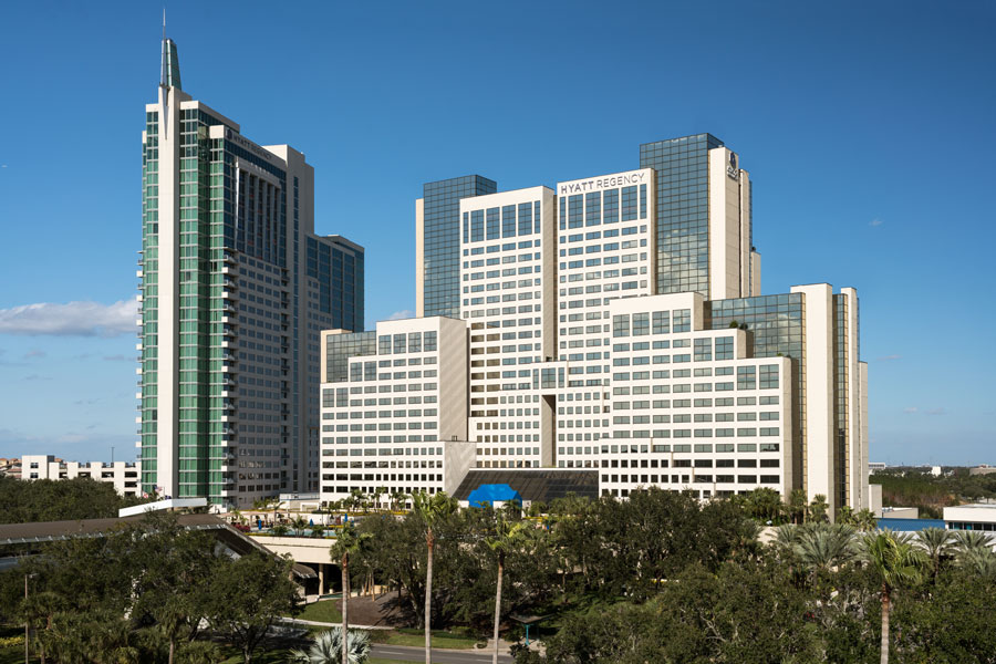 Hyatt Sells Hyatt Regency Orlando for .07 Billion