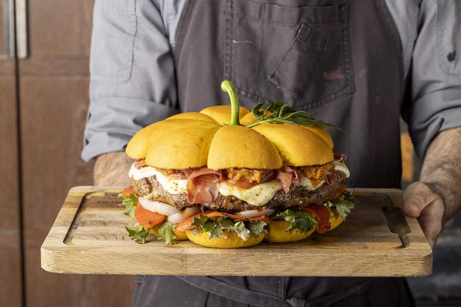 グランド ハイアット 東京、ジャイアント ハーベスト パンプキン バーガー