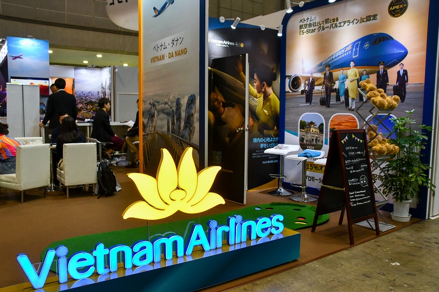 Vietnam Airlines Offers Round-trip Tickets, Merchandise, and ‘Non La’ Hats at Tourism EXPO Japan 2024