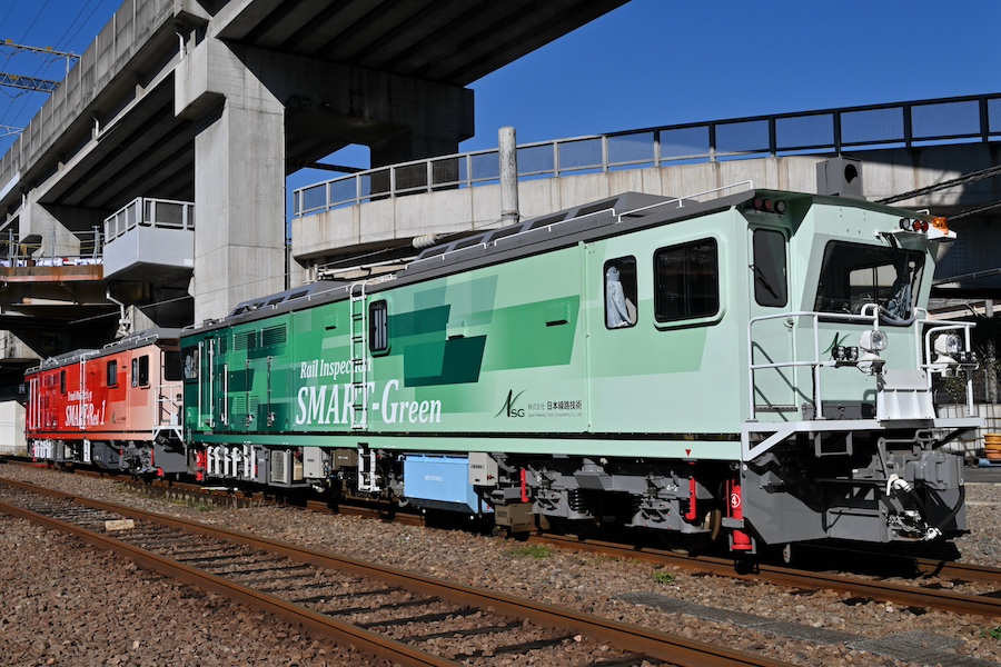 JR East Unveils Maintenance Vehicles Inspired by Shinkansen ‘Hayabusa & Komachi’: to be Used Alongside East i