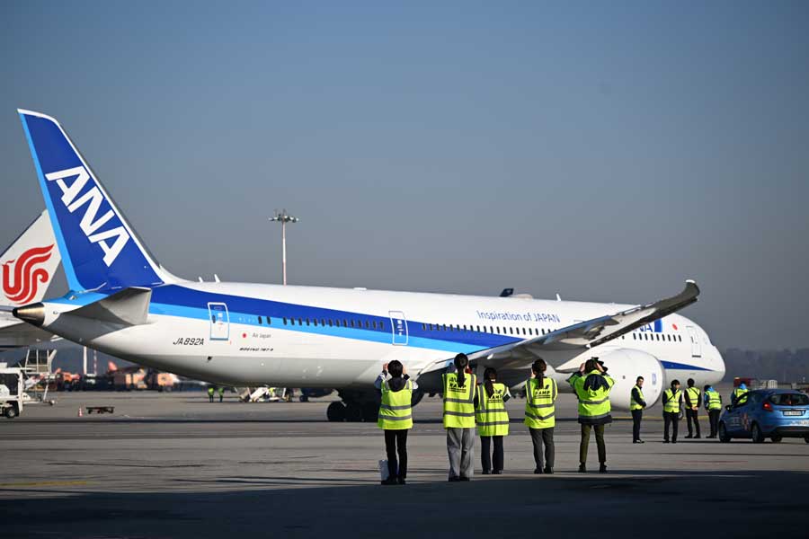 ANA’s First Flight Arrives in Milan: Addressing Strong Demand for Visits to Japan and Hope for Cargo