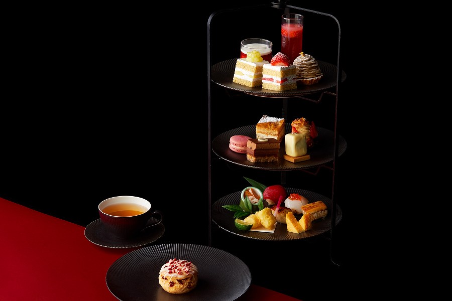 Hotel New Otani Tokyo Offers ‘Super Afternoon Tea ~Amaou~’