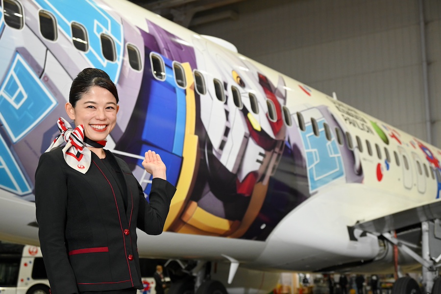 JAL Unveils Specially Painted 737 ‘JAL Gundam JET’ for Domestic Flights Until November