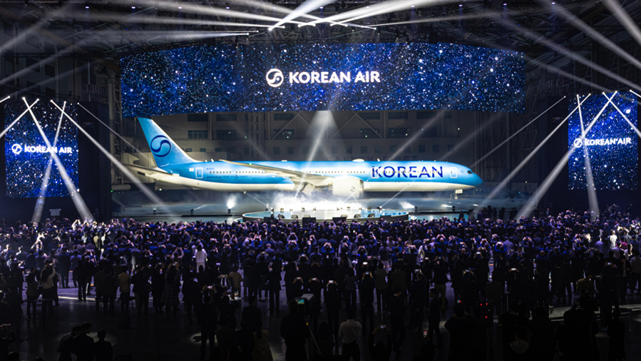 Korean Air Revamps Corporate Identity for the First Time in 41 Years; New Livery Aircraft to Arrive at Narita Today